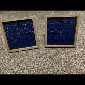 Shelf picture frames